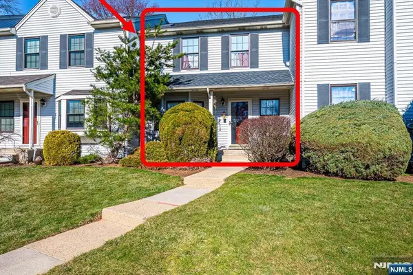 1704 Deerfield Drive 1704, Edison, NJ 08820