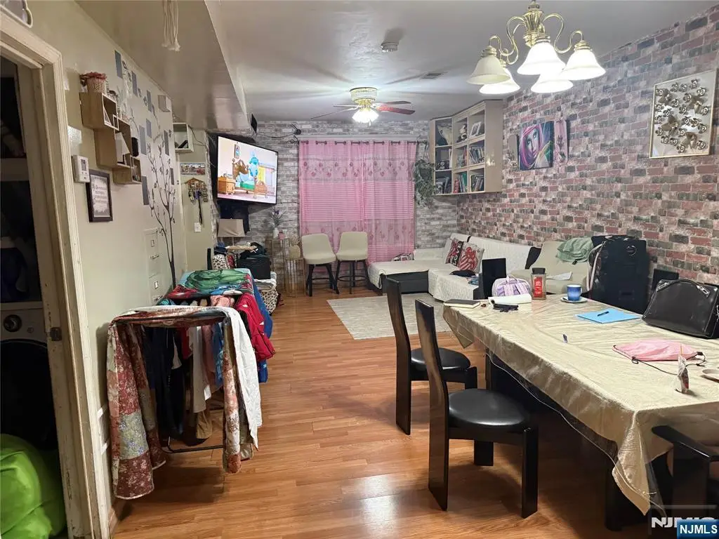 39.5 Sunset Avenue, Newark, NJ 07106 - #1
