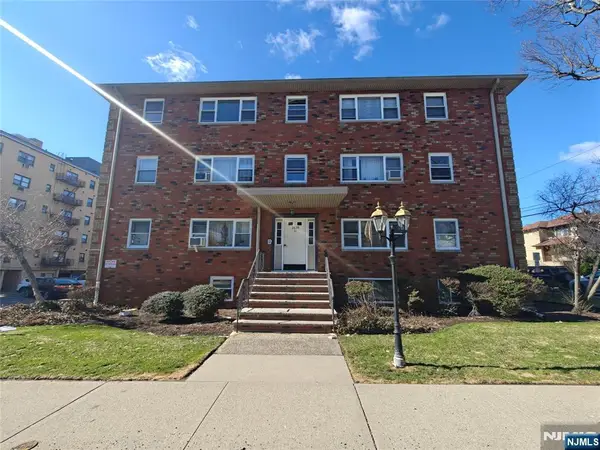 2430 8th Street 6D, Fort Lee, NJ 07024