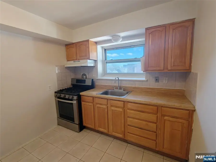 2430 8th Street 6D, Fort Lee, NJ 07024 - #3