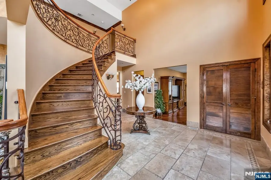 10 Fox Terrace, Cliffside Park, NJ 07010 - #3