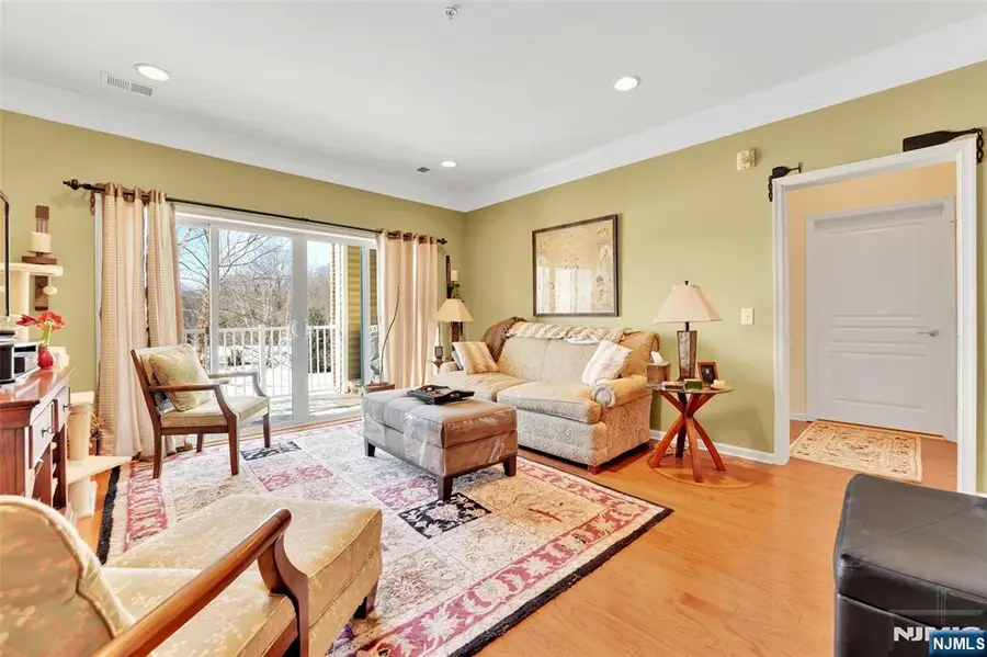 1118 Warrens Way, Wanaque, NJ 07465 - #3