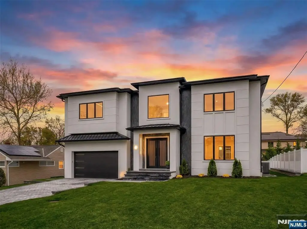 234 Vivien Court, Paramus, NJ 07652 - #1