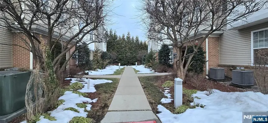 410 Howe Avenue 16, Passaic, NJ 07055 - #3