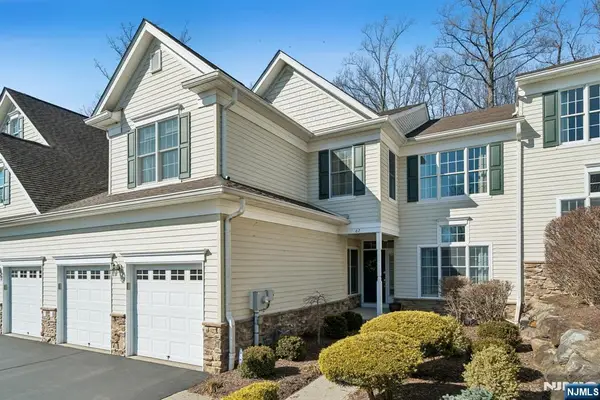 62 N Mackenzie Lane, Denville Township, NJ 07834