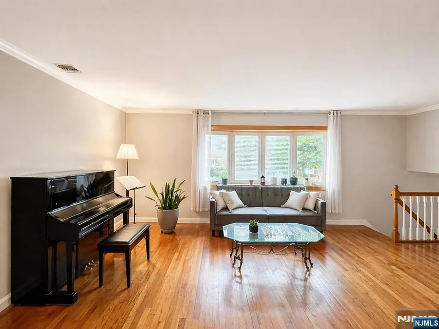 71 Stewart Street, Demarest, NJ 07627 - #3