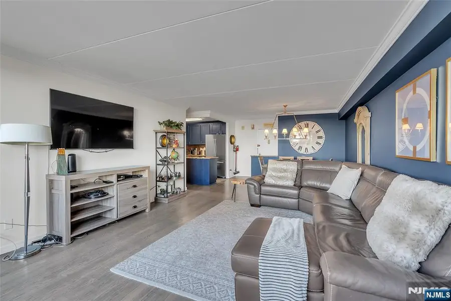 250 Gorge 21B, Cliffside Park, NJ 07010 - #3