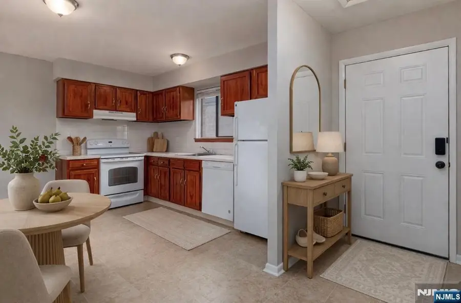 423 Meadow Woods Lane 310, Lawrence, NJ 08648 - #2