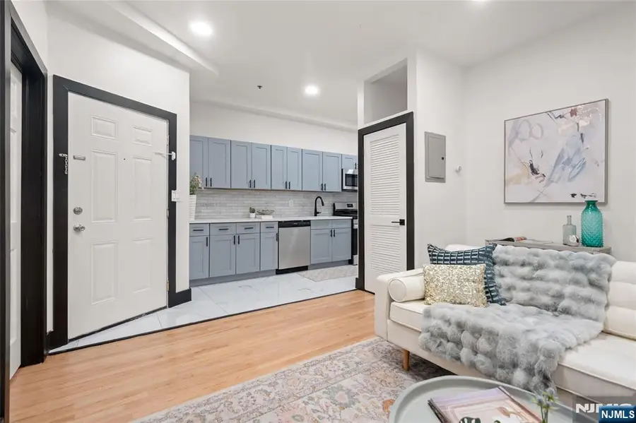 391 Central Avenue 1, Jersey City, NJ 07307 - #3