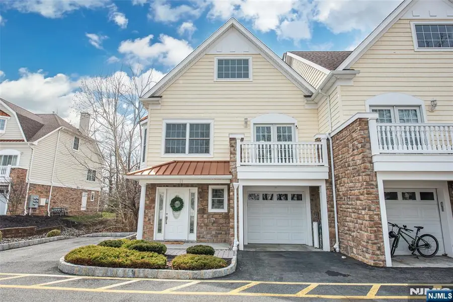 21 Riverbend Court, New Providence, NJ 07974 - #2