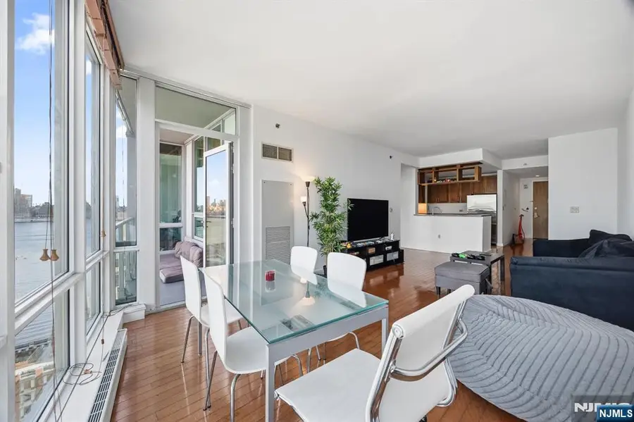 20 Newport Parkway 2311, Jersey City, NJ 07310 - #3