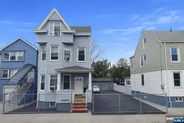 371 Totowa Avenue, Paterson, NJ 07502