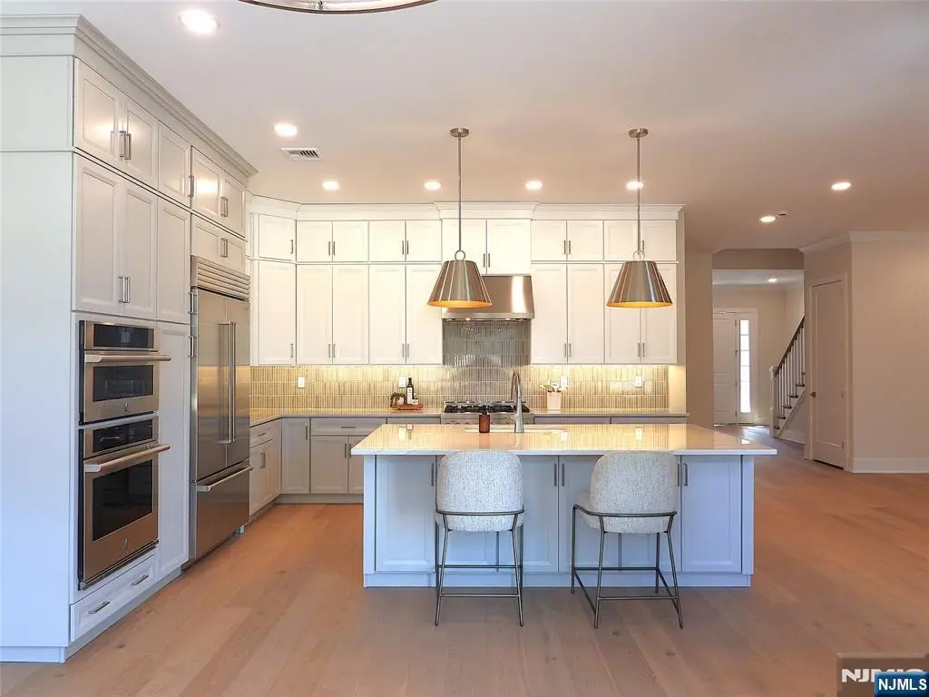 8 Royal Birkdale Lane, River Vale, NJ 07675 - #1