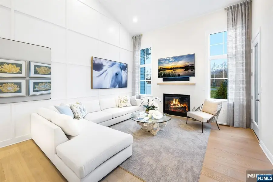 3 Woodmont Circle, River Vale, NJ 07675 - #2