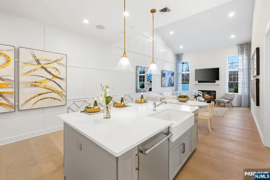 3 Woodmont Circle, River Vale, NJ 07675 - #3