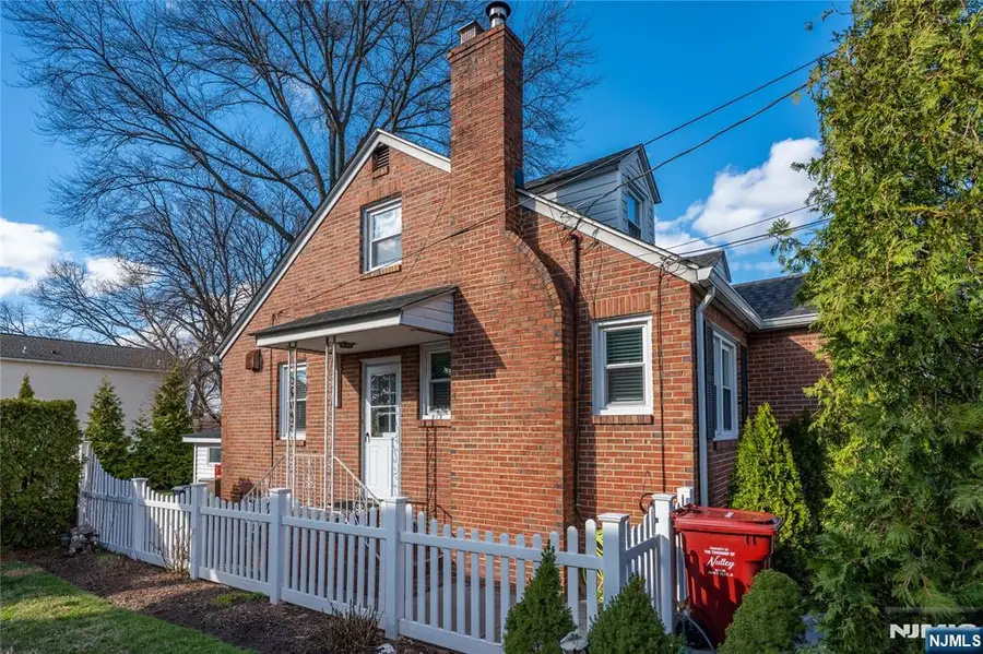 35 Hastings Avenue, Nutley, NJ 07110 - #3