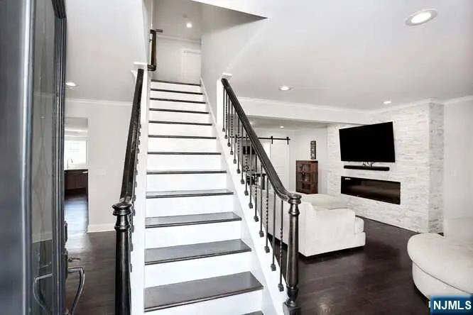 88 Alberta Drive, Saddle Brook, NJ 07663 - #3