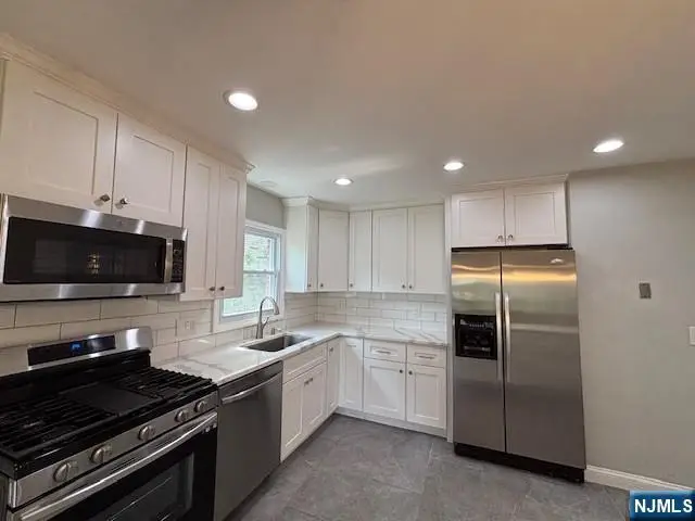 166 Morningside Lane, Palisades Park, NJ 07650 - #2