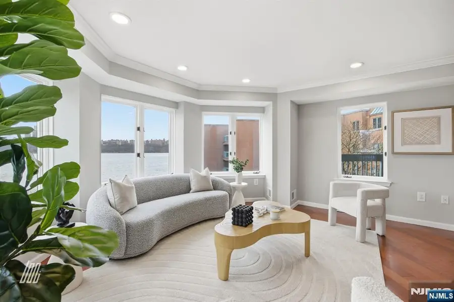 504 Nelson Court, Edgewater, NJ 07020 - #3