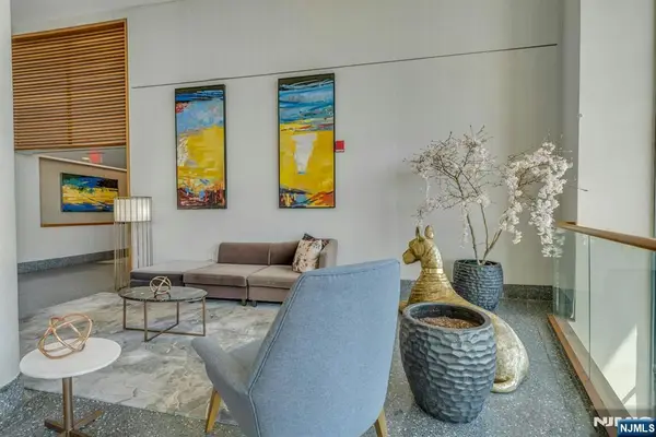 320 Adolphus Avenue 1009, Cliffside Park, NJ 07010