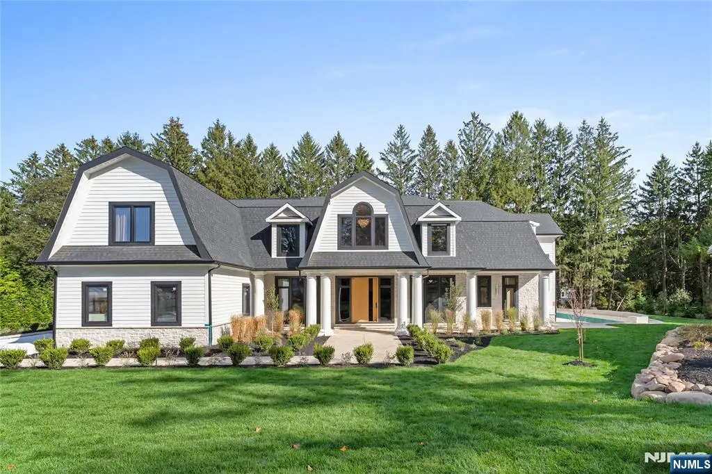 48 Pleasant Avenue, Upper Saddle River, NJ 07458 - #1