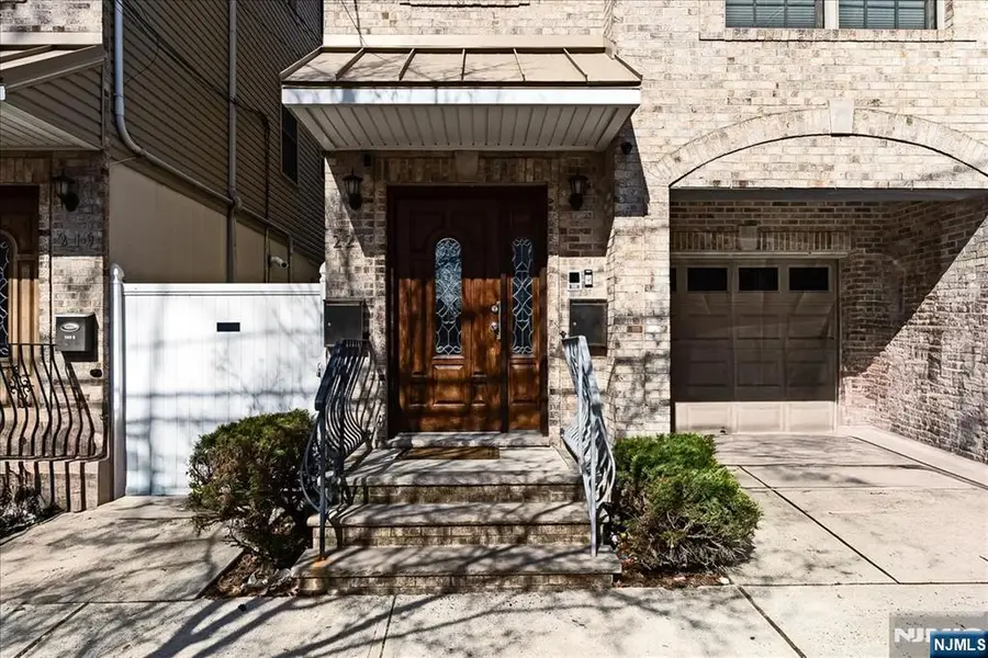 221 Sherman Avenue 2, Jersey City, NJ 07307 - #2