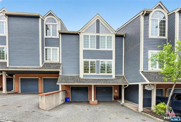 224 Cambridge Drive, Ramsey, NJ 07446