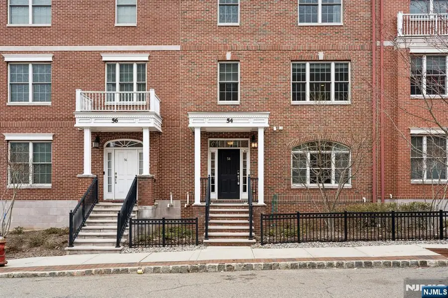 54 Carillon Circle, Livingston, NJ 07039 - #3