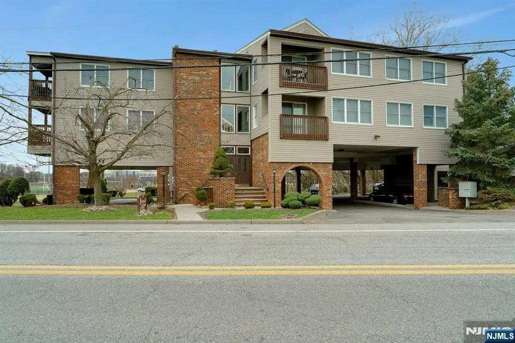 779 Riverside Avenue 104, Lyndhurst, NJ 07071 - #1