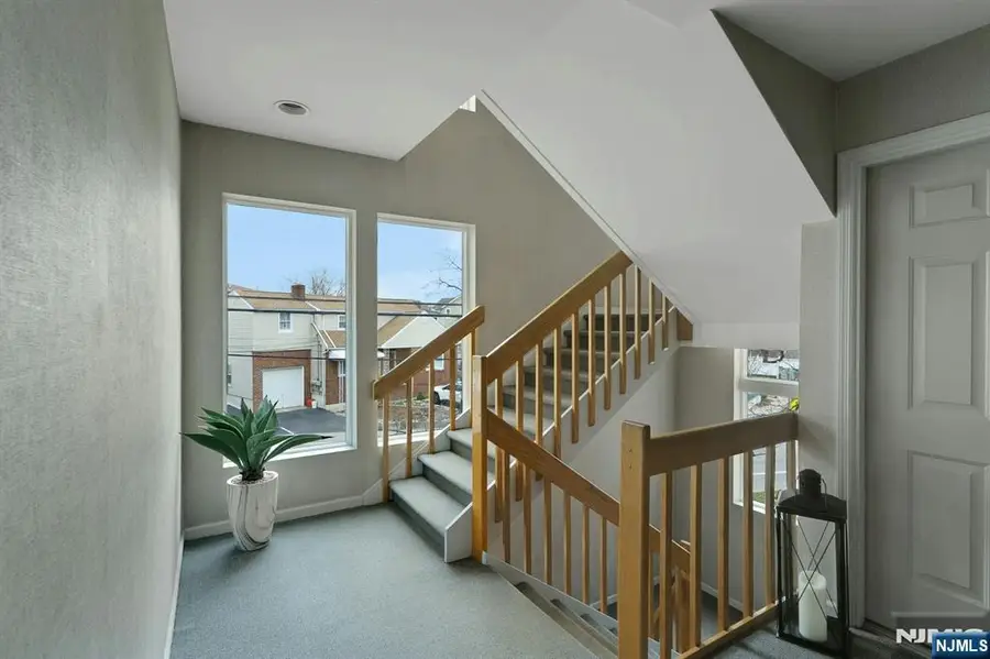 779 Riverside Avenue 104, Lyndhurst, NJ 07071 - #3