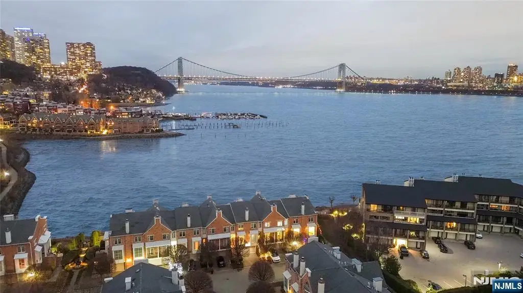 119 Hudson Cove, Edgewater, NJ 07020 - #1