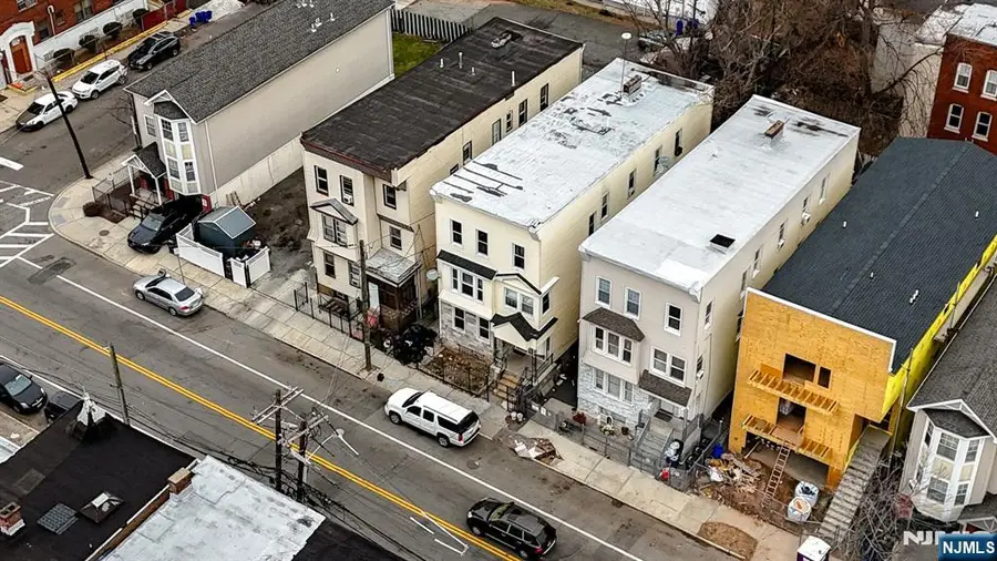 375 6th Avenue, Newark, NJ 07107 - #2