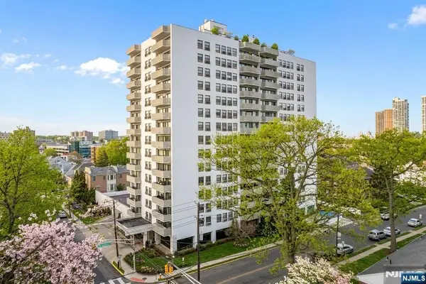 1600 Center Avenue 9C, Fort Lee, NJ 07024