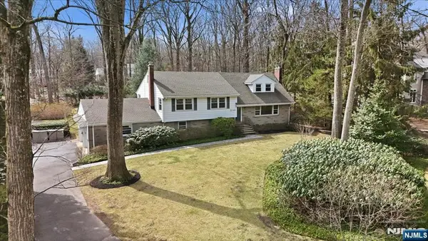 548 Covington Place, Wyckoff, NJ 07481
