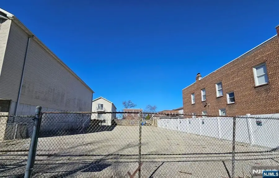 716 6th Street, Newark, NJ 07107 - #2