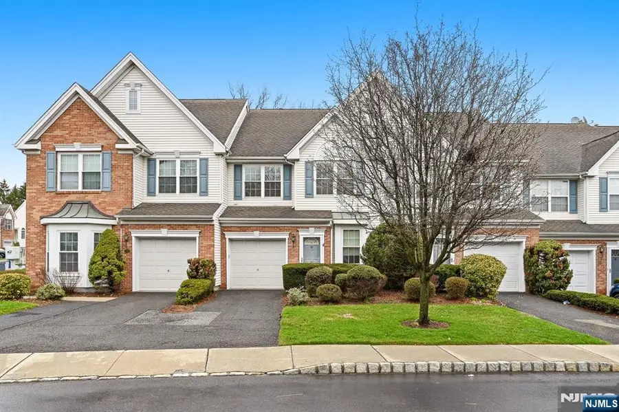 118 Cambridge Drive 1067, Nutley, NJ 07110 - #2