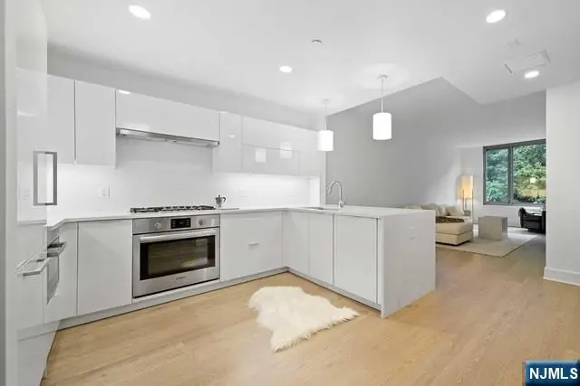 9 Ave At Port Imperial 326, West New York, NJ 07093 - #1