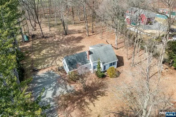 61 W Saddle River Road, Saddle River, NJ 07458