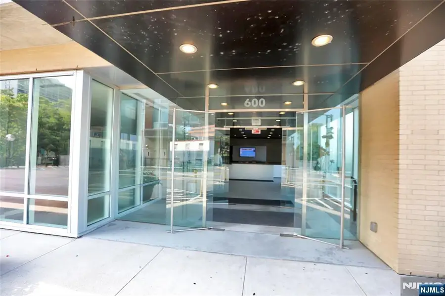 600 12th Street 810, Palisades Park, NJ 07650 - #2