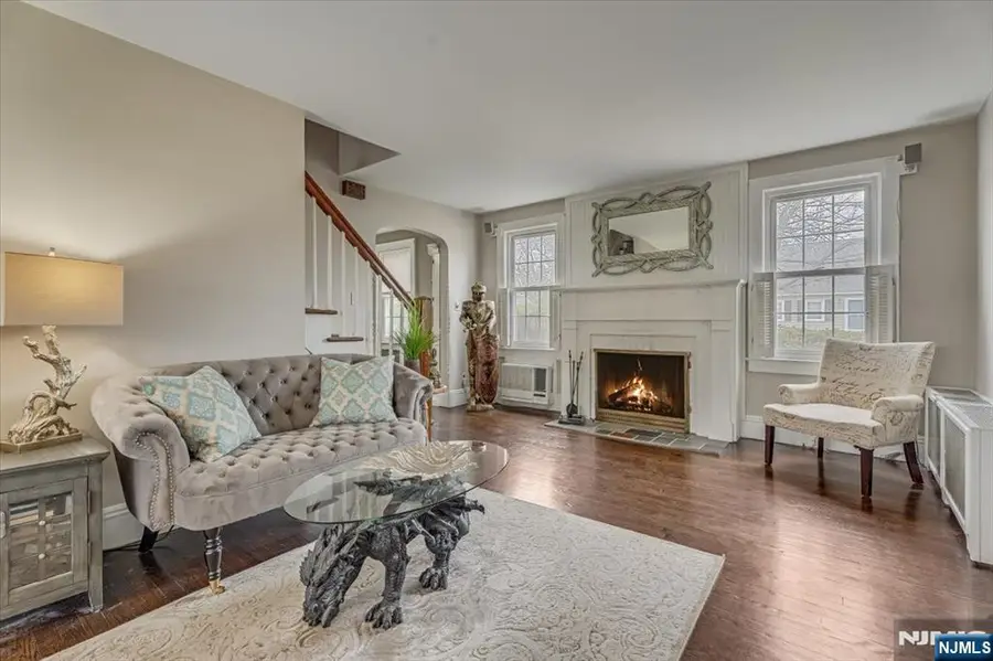 27 Prospect Avenue, Pompton Plains, NJ 07444 - #3