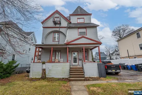 31 Chestnut Street, East Orange, NJ 07018