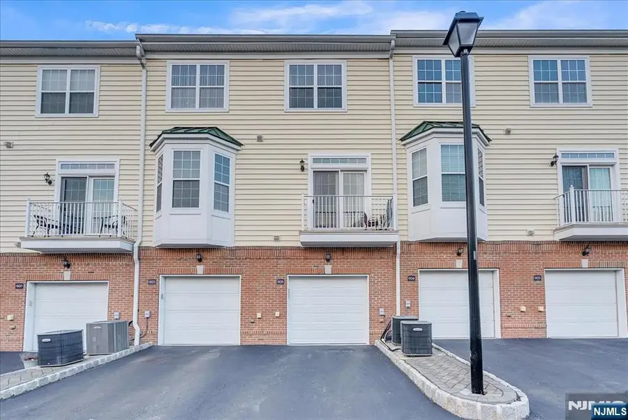 906 Memorial Drive, Belleville, NJ 07109 - #3