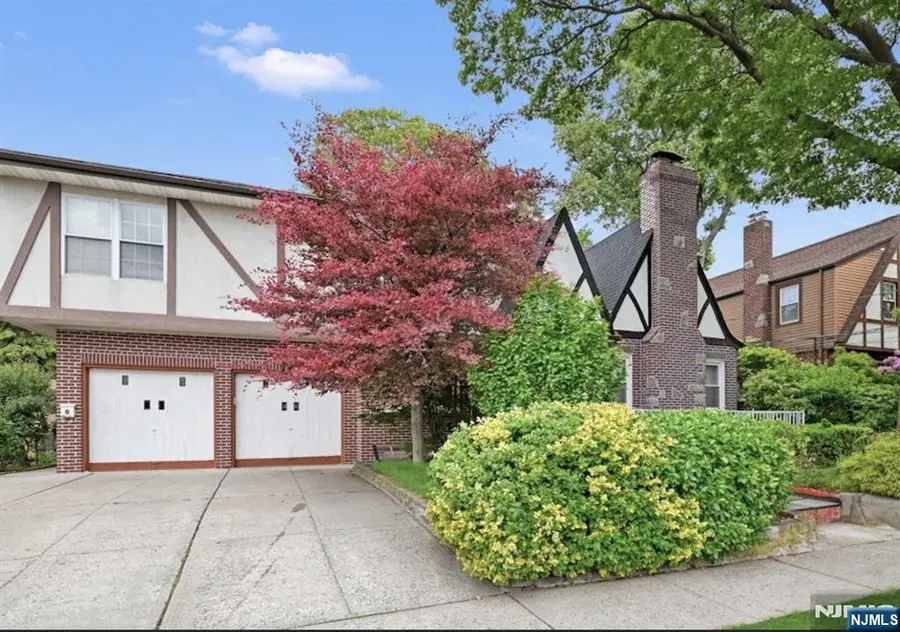 497 Oakdene Avenue, Ridgefield, NJ 07657 - #2