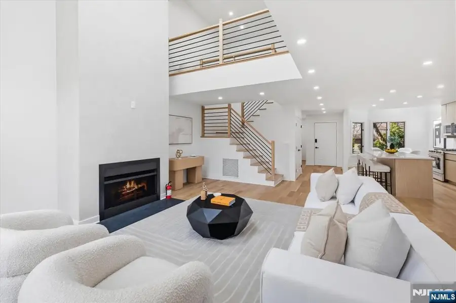 370 French Court, Teaneck, NJ 07666 - #3