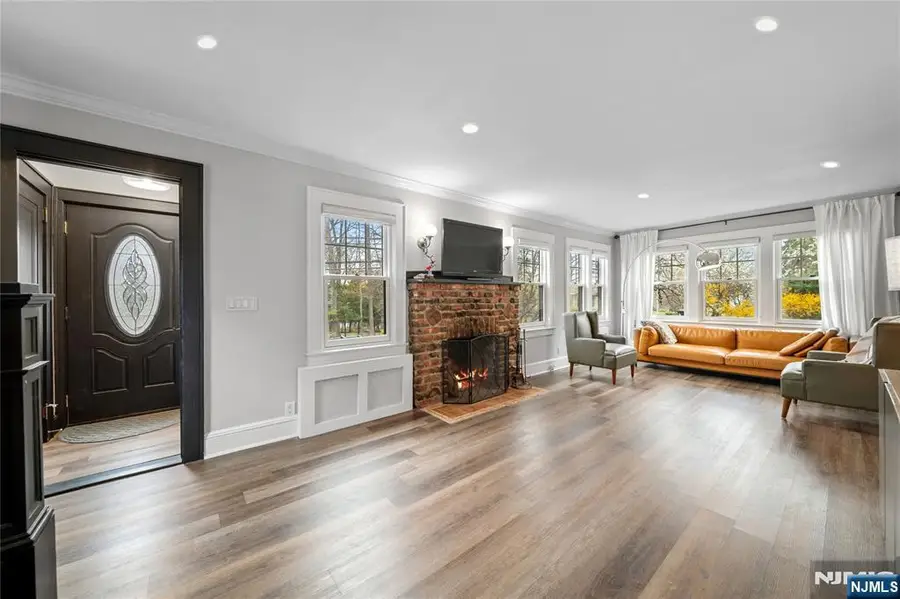 243 Jefferson Avenue, Cresskill, NJ 07626 - #3