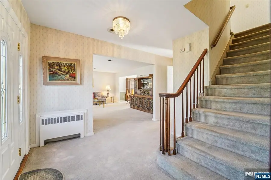 657 Lincoln Avenue, Glen Rock, NJ 07452 - #2