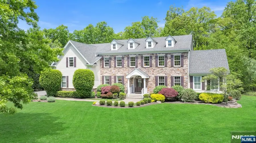 28 Arbor Road, North Caldwell, NJ 07006 - #2