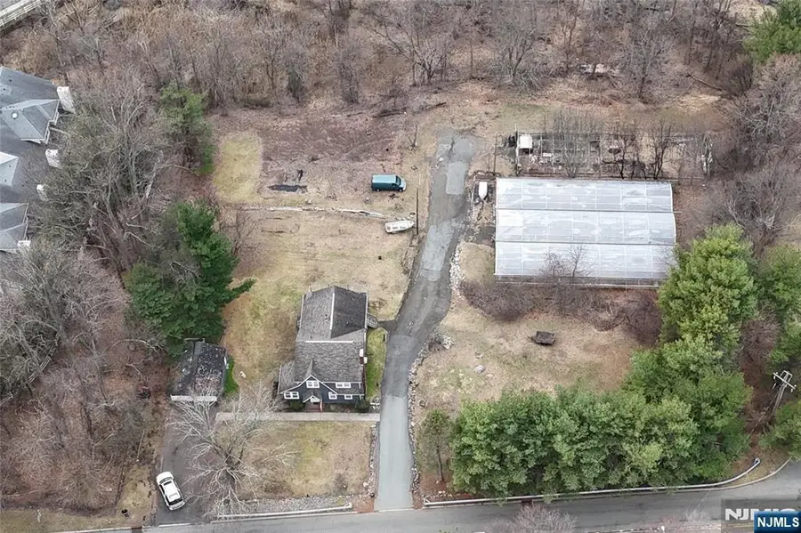 182 Airmont Avenue, Mahwah, NJ 07430 - #3