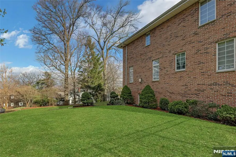 Address Withheld By Seller, Leonia, NJ 07605 - #3