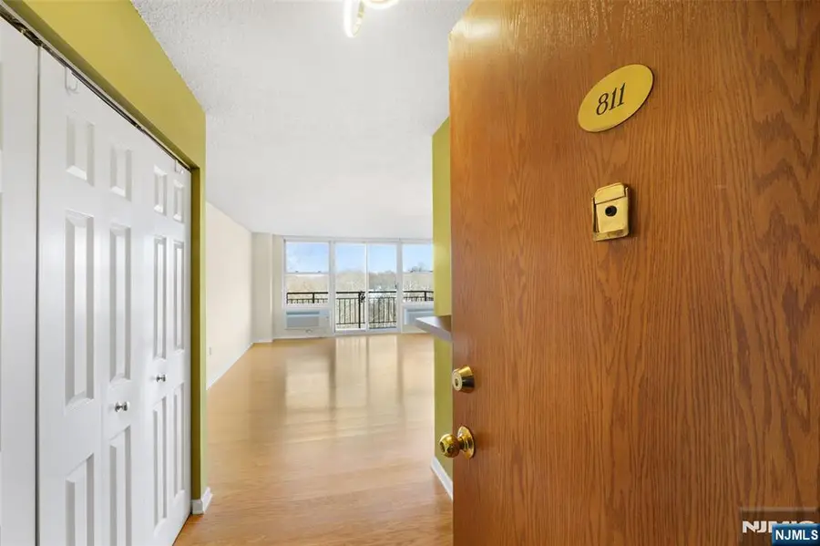 300 Main Street 811, Singac, NJ 07424 - #2